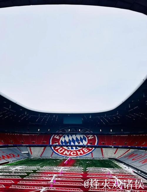 17岁拜仁神童创欧冠纪录,闪耀安联球场 17岁拜仁神童创欧冠纪录,闪耀安联球场